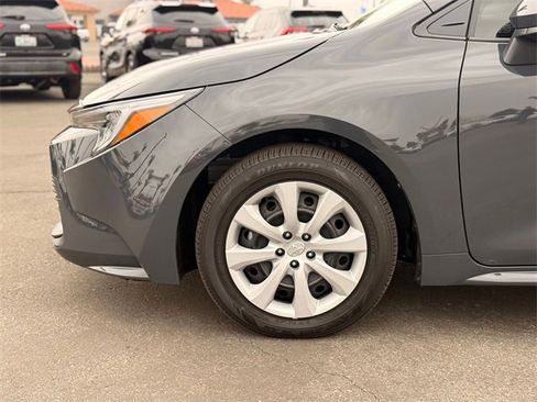Used 2025 Toyota Corolla LE image 23