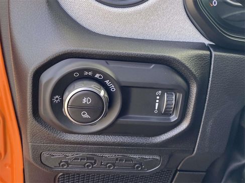 New 2025 Jeep Gladiator Sport image 32