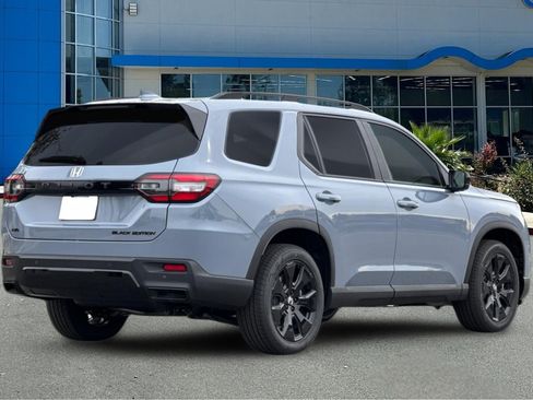 New 2026 Honda Pilot Black Edition image 8