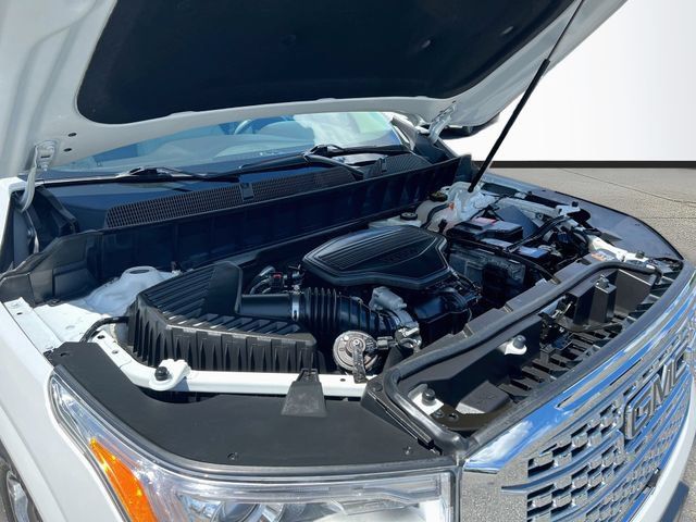 Used 2019 GMC Acadia Denali w/ Technology Package AWD/4WD image 33