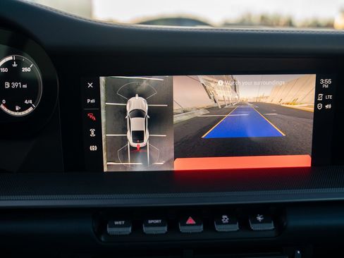 Used 2017 Porsche 911 Carrera image 17