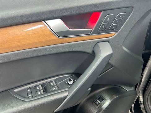 Used 2023 Audi Q5 2.0T Premium image 21