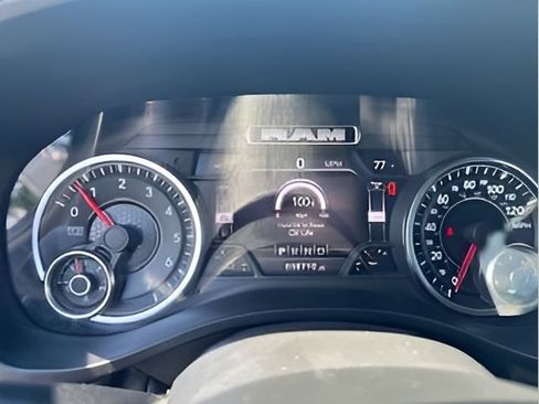 Used 2022 RAM 1500 Big Horn w/ Night Edition AWD/4WD image 14
