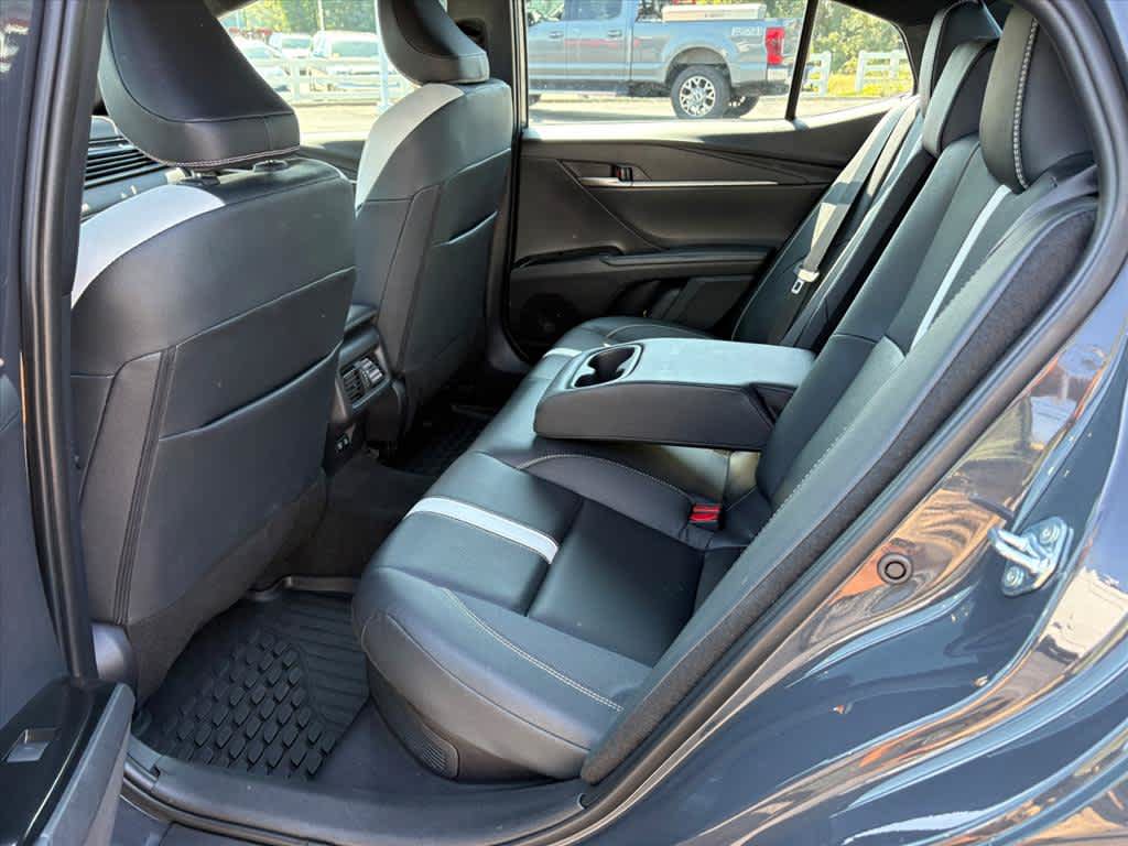 Used 2026 Toyota Camry SE w/ Convenience Package FWD image 9
