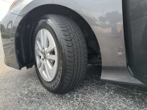 Used 2017 Toyota Prius Two FWD image 30