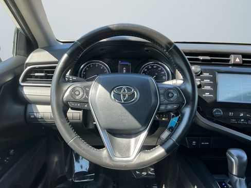 Used 2019 Toyota Camry SE image 13