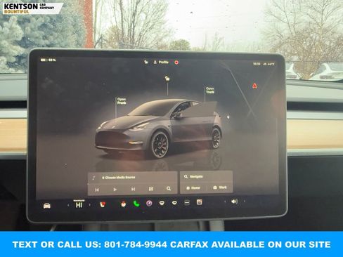 Used 2023 Tesla Model Y Performance image 23