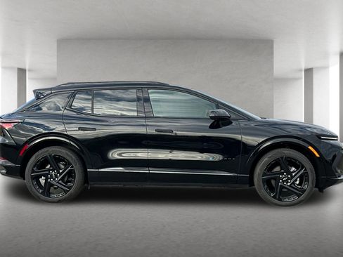 Used 2026 Chevrolet Equinox EV RS image 3