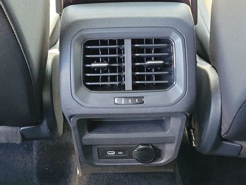 Used 2024 Volkswagen Tiguan SE R-Line FWD image 13