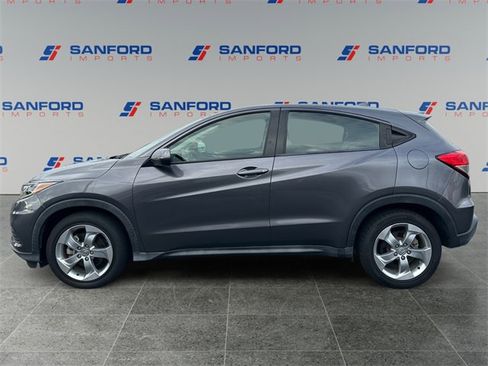 Used 2019 Honda HR-V LX image 2