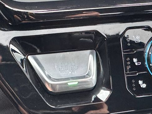 Used 2025 GMC Sierra 1500 AT4X AWD/4WD image 34