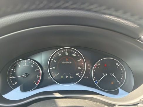 New 2026 MAZDA MAZDA3 Hatchback w/Premium Plus Pkg image 35