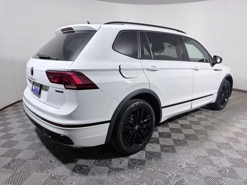 Used 2022 Volkswagen Tiguan SE R-Line AWD/4WD image 7