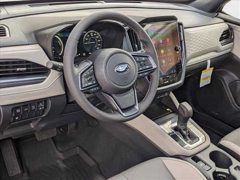 Used 2025 Subaru Forester Limited image 3