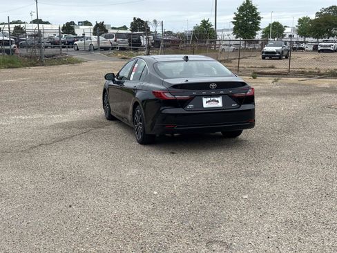 New 2026 Toyota Camry XLE AWD/4WD image 5
