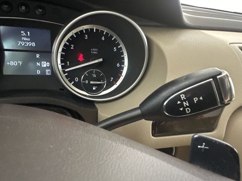 Used 2011 Mercedes-Benz R 350 4MATIC image 18