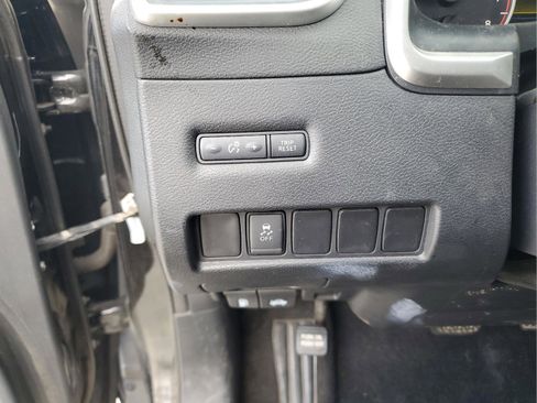 Used 2018 Nissan Murano S image 29