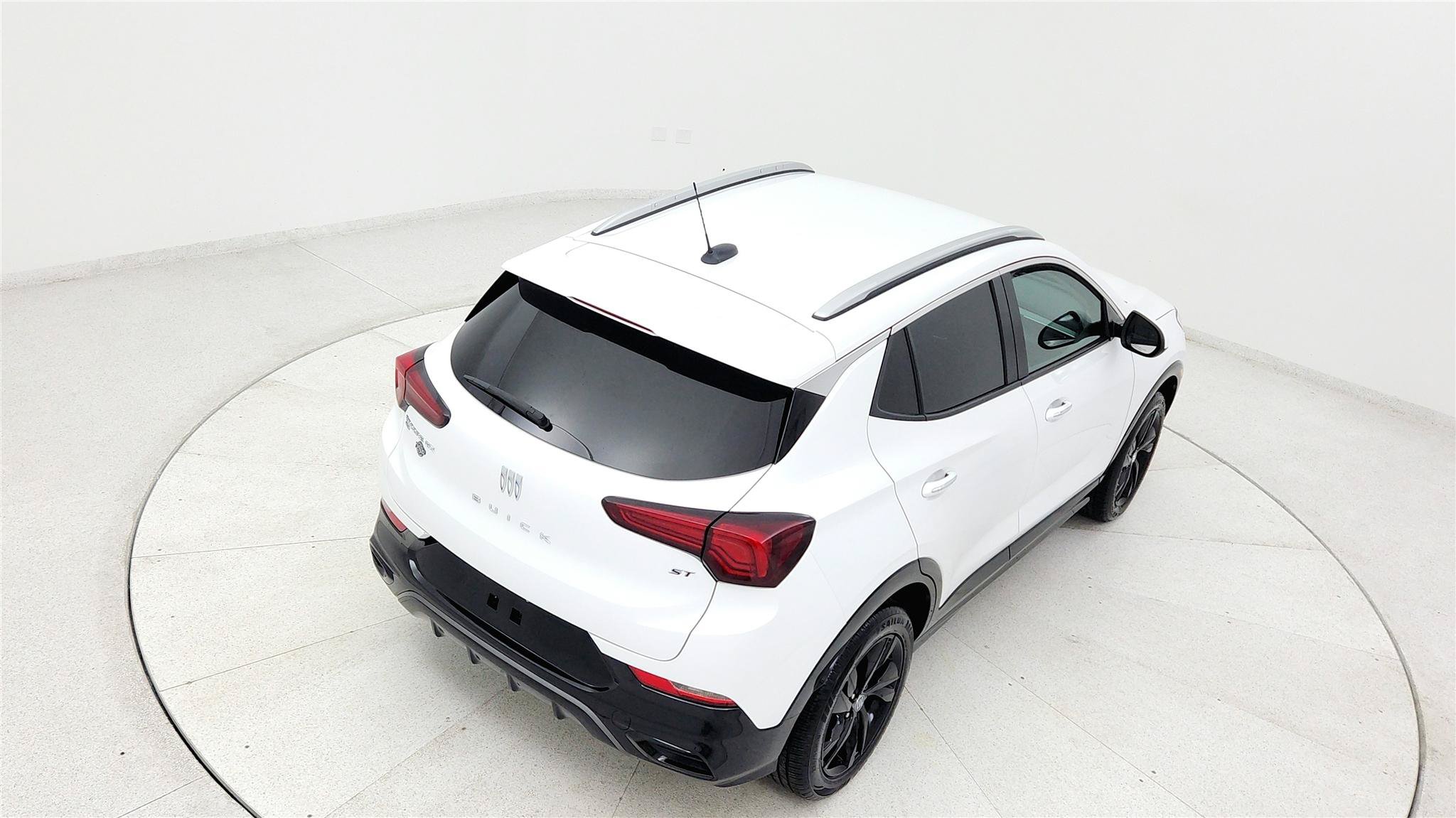 Used 2024 Buick Encore GX Sport Touring AWD/4WD image 17