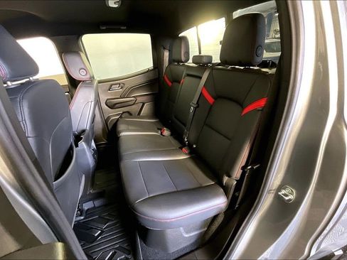 Used 2025 Chevrolet Colorado Z71 w/ Z71 Convenience Package 2 image 37