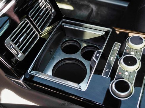 Used 2017 Land Rover Range Rover LWB SV Autobiography image 49