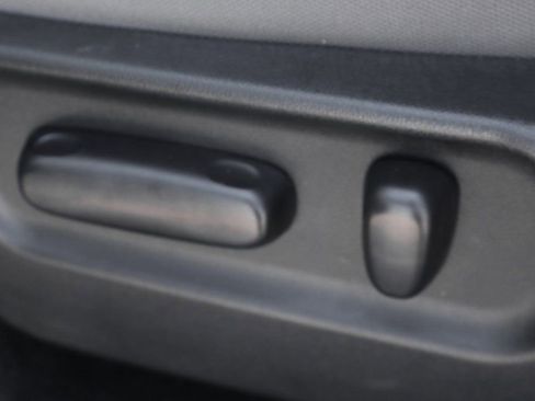 Used 2022 Toyota Tacoma SR5 w/ Technology Package image 17