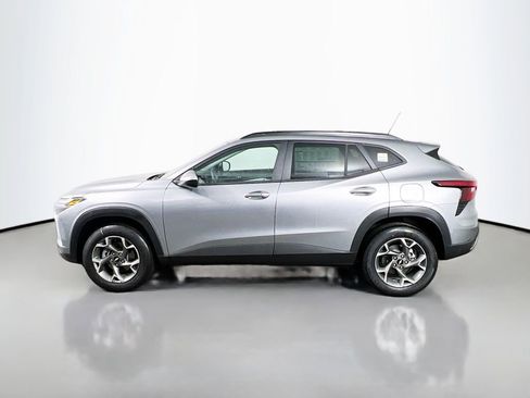 New 2026 Chevrolet Trax LT w/ Driver Confidence Package image 8