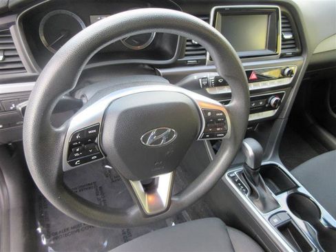 Used 2019 Hyundai Sonata SE image 11