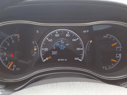 Used 2018 Jeep Grand Cherokee High Altitude image 18