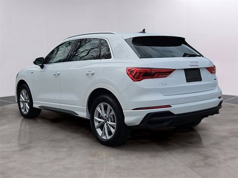 Certified 2025 Audi Q3 2.0T Premium w/ Convenience Package image 6