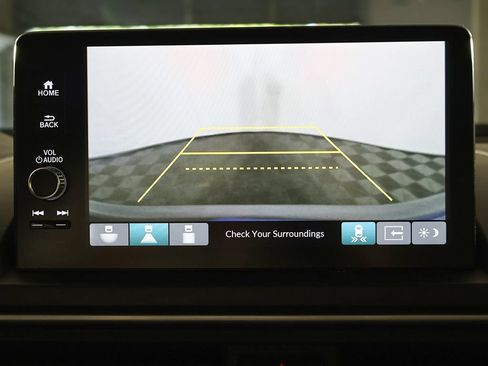 Used 2024 Honda Pilot Touring image 41