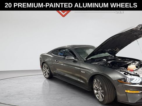 Used 2019 Ford Mustang GT Premium RWD image 12