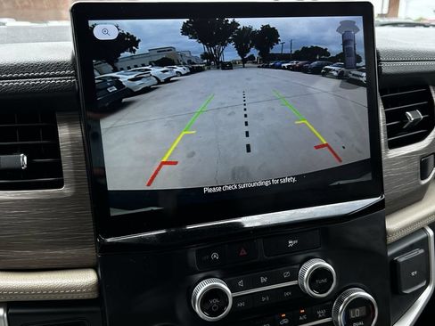 Used 2024 Ford Expedition Max Limited RWD image 19