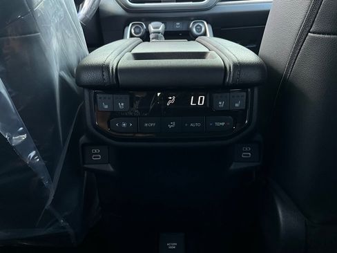 New 2026 Toyota Grand Highlander Platinum image 13