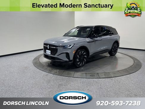 New 2026 Lincoln Nautilus Reserve w/ Jet Appearance Package image 1