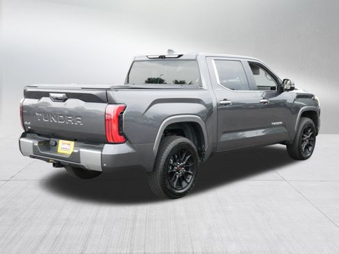 Used 2024 Toyota Tundra Limited AWD/4WD image 7