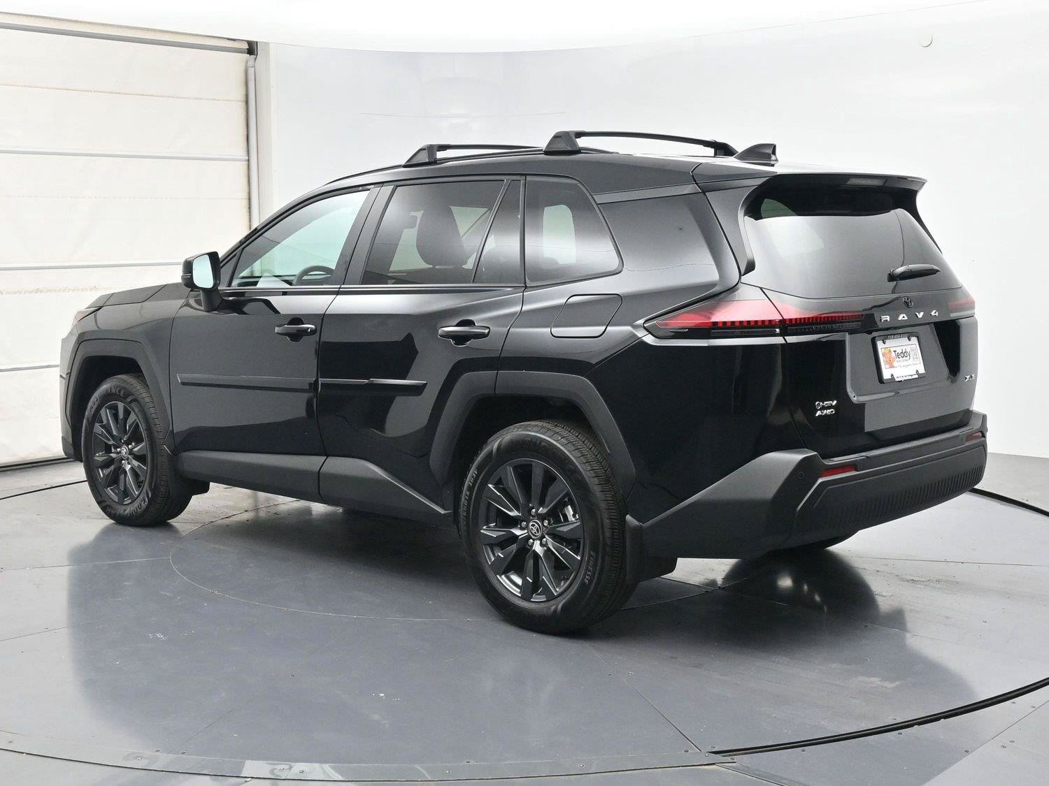 Used 2026 Toyota RAV4 XLE Premium w/ Panoramic Sun Roof Package AWD/4WD image 20
