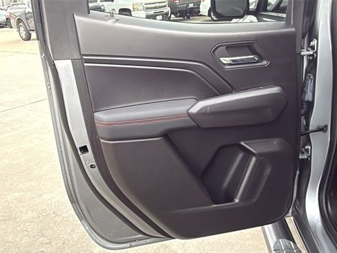 Used 2023 Chevrolet Colorado Z71 w/ Z71 Convenience Package 2 image 18