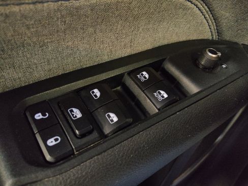 Used 2023 Jeep Compass Sport AWD/4WD image 27