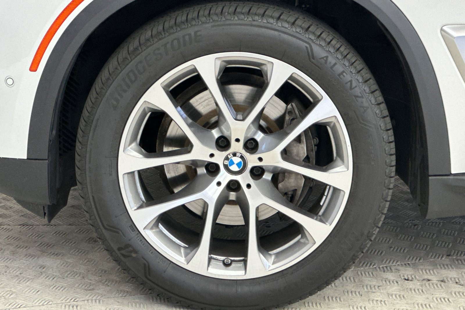 Used 2024 BMW X5 xDrive40i AWD/4WD image 13
