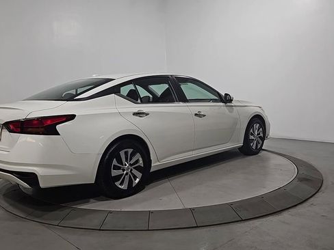 Used 2019 Nissan Altima 2.5 S image 5