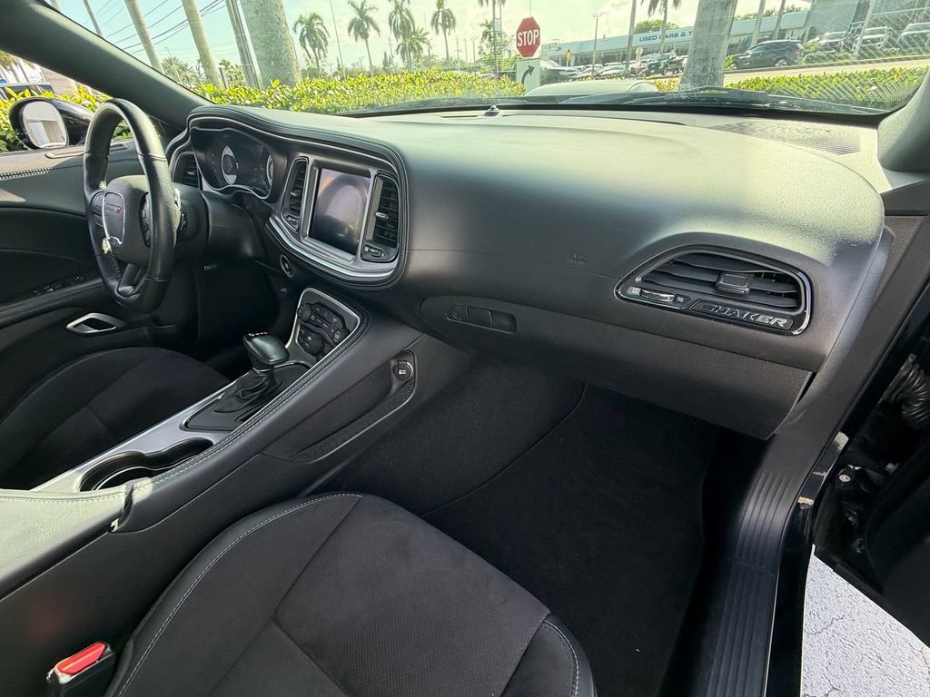 Used 2022 Dodge Challenger R/T Scat Pack RWD image 15