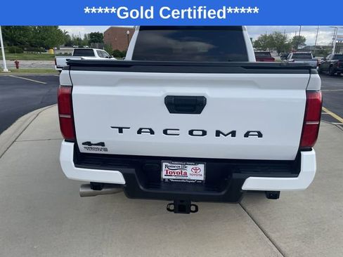Certified 2024 Toyota Tacoma SR5 AWD/4WD image 32