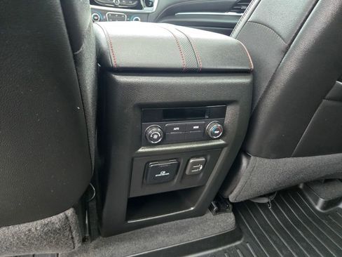 Used 2023 Chevrolet Traverse RS w/ LPO, Floor Liner Package image 32