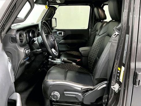 Used 2021 Jeep Wrangler Unlimited Sahara image 25