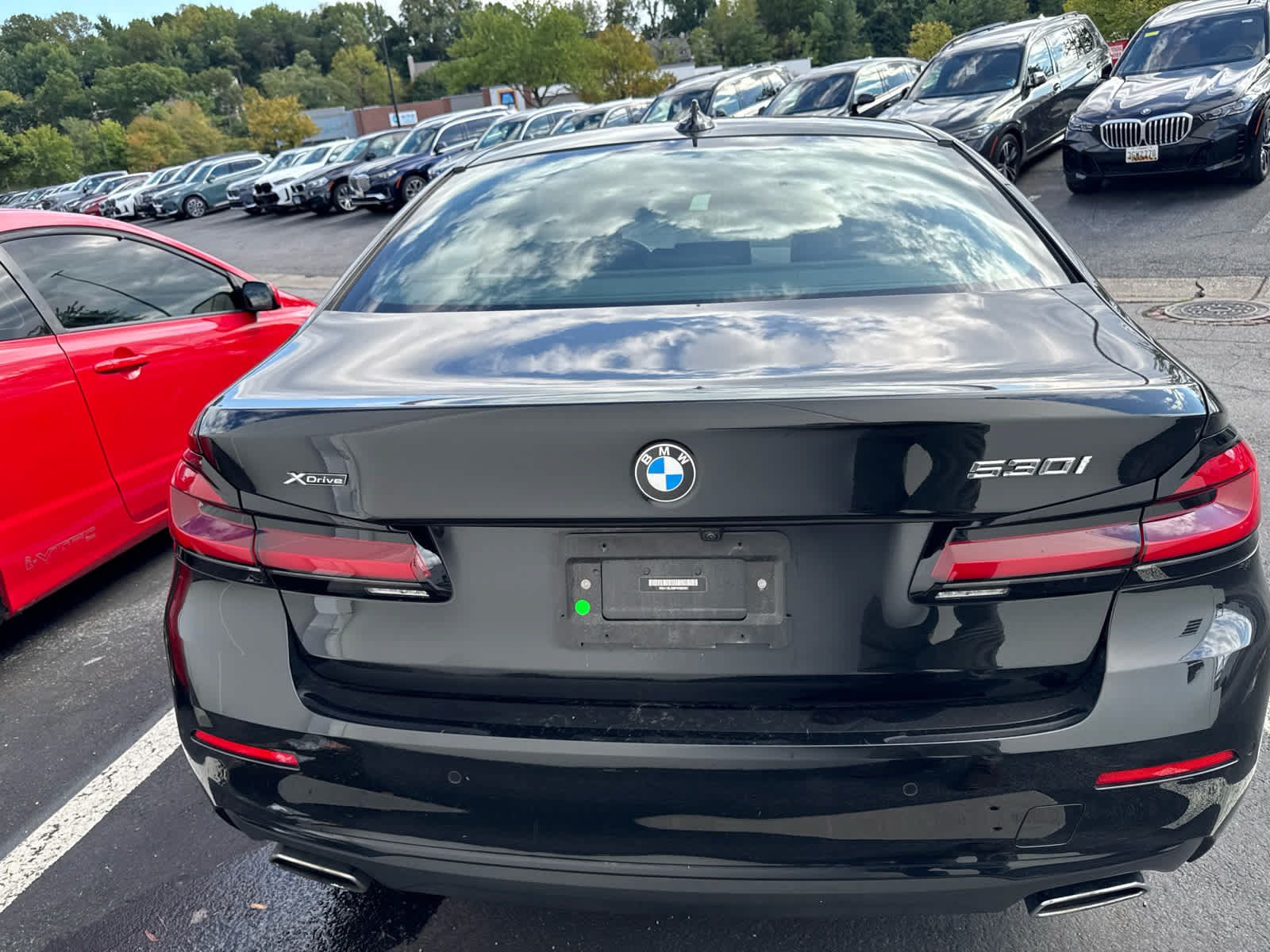 Used 2023 BMW 530i xDrive w/ Premium Package AWD/4WD image 5