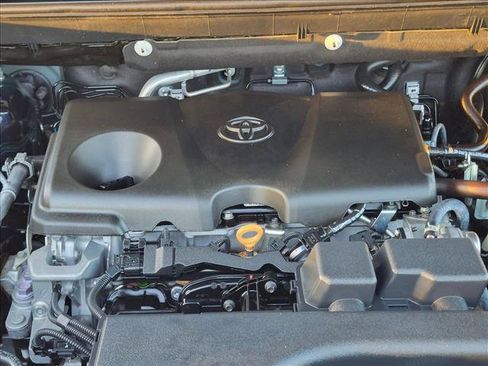 Certified 2025 Toyota RAV4 XLE w/ Convenience Package FWD image 21