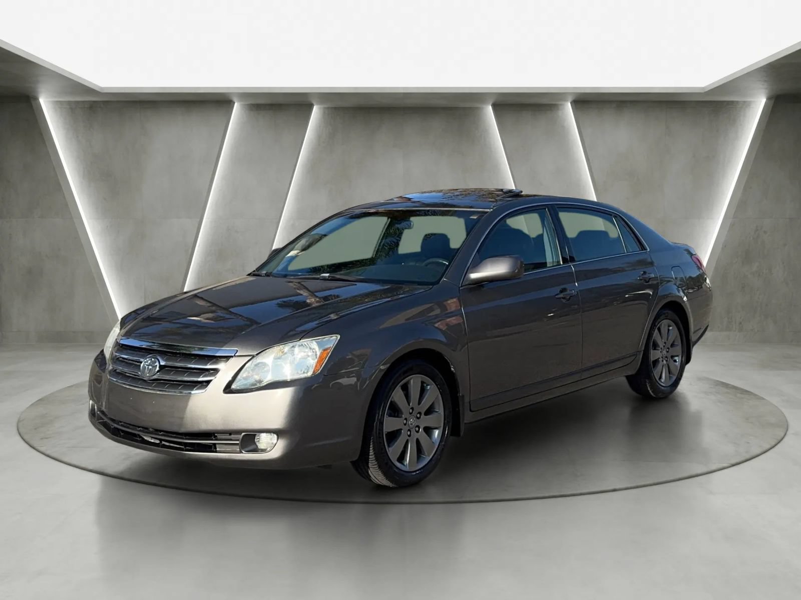 Used 2005 Toyota Avalon Touring FWD image 7