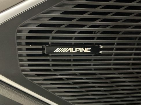 Used 2024 Jeep Wagoneer Series II w/ Premium Group I AWD/4WD image 37
