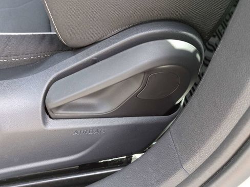 Used 2026 Volkswagen Jetta Sport FWD image 24