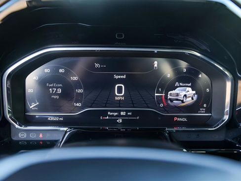 Used 2024 GMC Sierra 1500 Elevation image 14